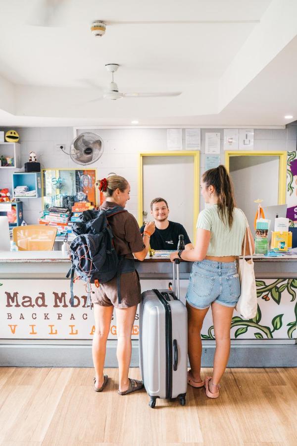 Mad Monkey Village Cairns Exterior foto