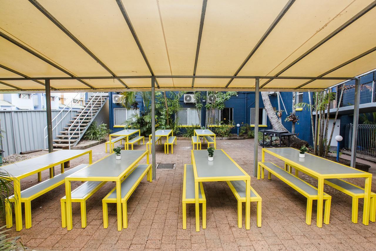 Mad Monkey Village Cairns Exterior foto
